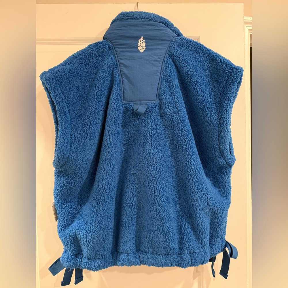 NWT Free People FP Movement Scout it Out Fleece Vest Light Cobalt Sporty Medium - Picture 6 of 10